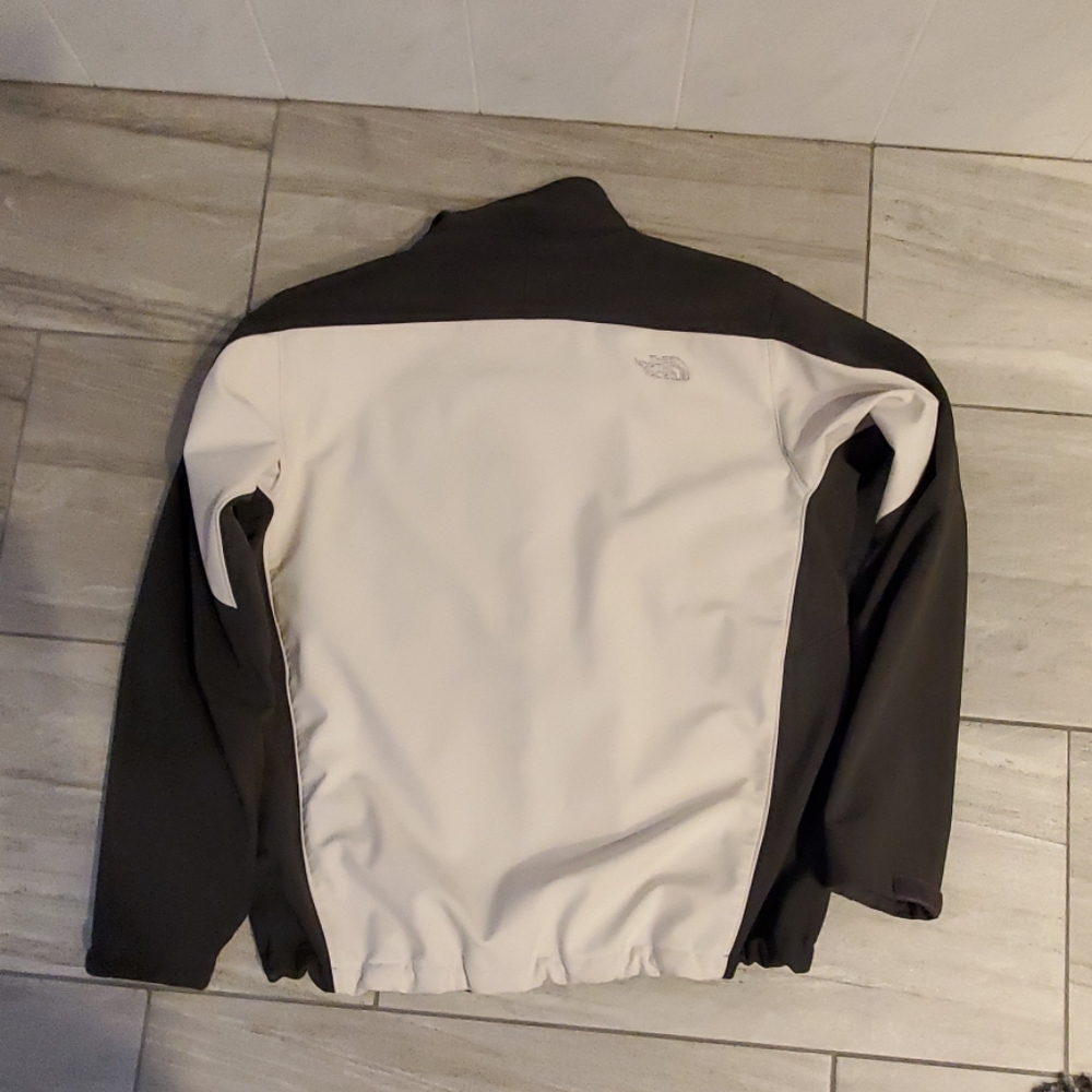 North Face Performance Jacket - Picture 2 of 3